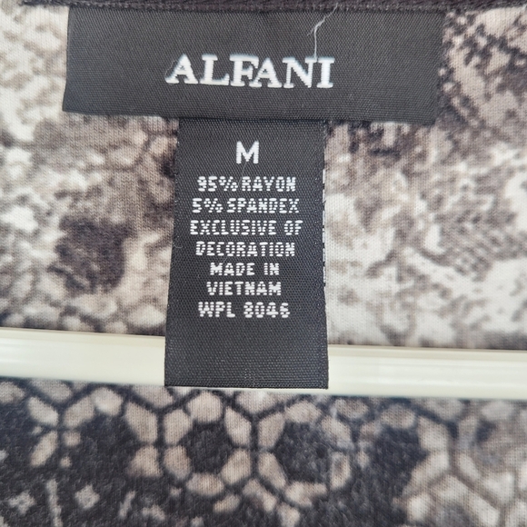 Alfani Black and White Patterned Top M - Picture 4 of 4